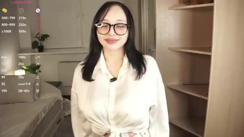 Sandra  online show from 02.23.26