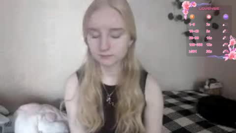 Laura online show from 05.08.26