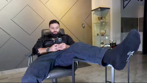 Matthew .. for short call me Matt online show from 02.19.25