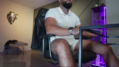 Matthew .. for short call me Matt online show from 09.09.25