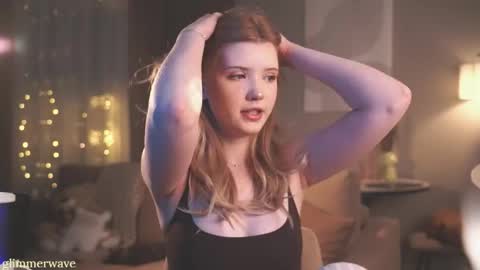 Snapshot of glimmerwave chatting on 12.15.25 Gracia online show from 12.15.25