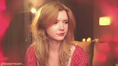 Snapshot of glimmerwave chatting on 01.11.26 Gracia online show from 01.11.26