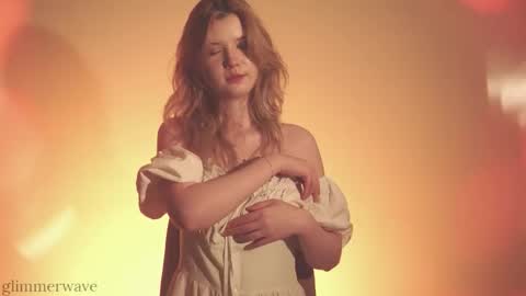 Snapshot of glimmerwave chatting on 01.13.26 Gracia online show from 01.13.26