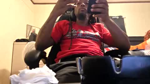 glomightyj online show from 04.19.26