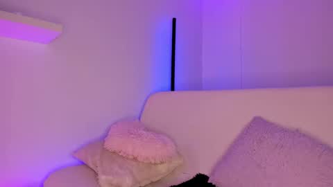 Mimi online show from 12.09.24