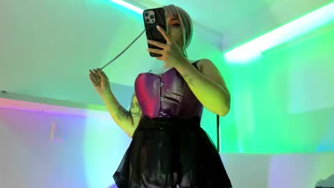 Mimi online show from 02.12.25