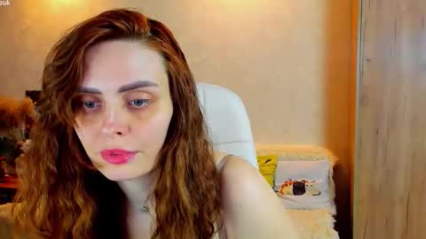 Snapshot of gloria_wood chatting on 02.18.26 Gloria Wood online show from 02.18.26