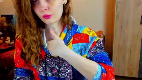 Gloria Wood online show from 04.18.26