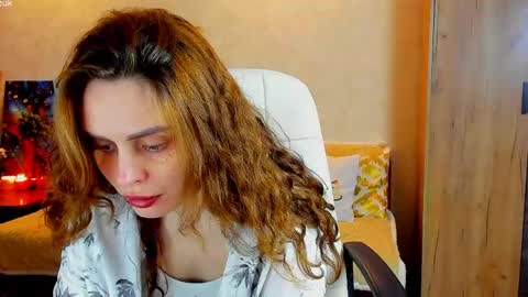 Gloria Wood online show from 06.04.26