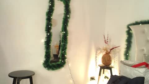 Glory online show from 12.18.25