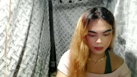 Snapshot of glossyrina chatting on 07.05.26 Rina3 online show from 07.05.26