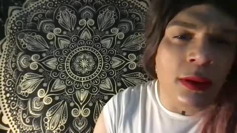 Glow Goddess online show from 10.05.25