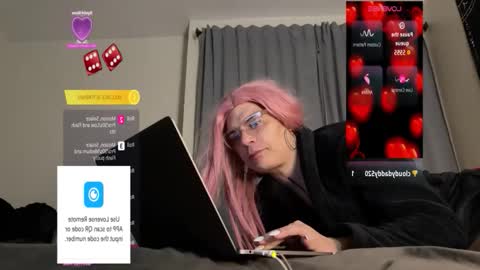 Glow Goddess online show from 11.12.25