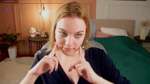 Margo online show from 03.27.26