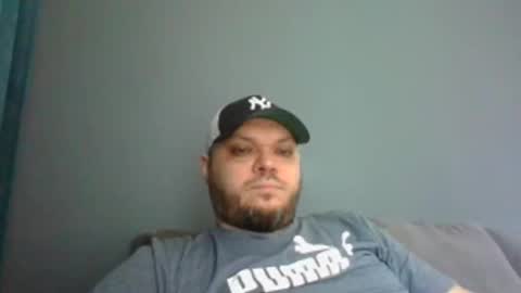 Snapshot of glusgan chatting on 03.05.25 Your boy online show from 03.05.25