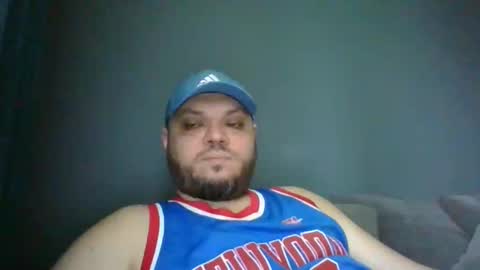 Snapshot of glusgan chatting on 03.11.25 Your boy online show from 03.11.25