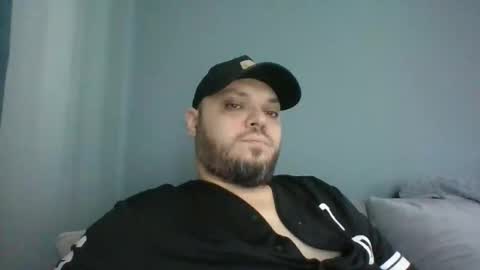 Snapshot of glusgan chatting on 09.16.25 Your boy online show from 09.16.25