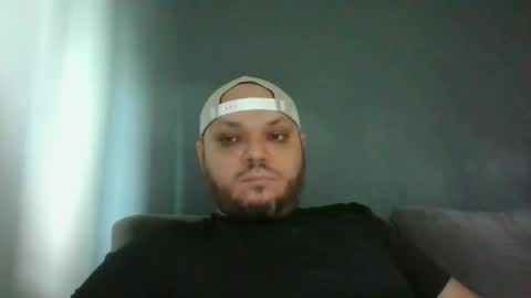 Snapshot of glusgan chatting on 10.17.25 Your boy online show from 10.17.25