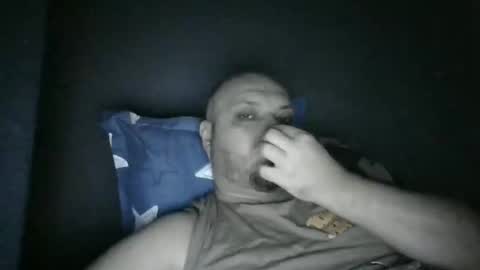 Snapshot of glusgan chatting on 10.19.25 Your boy online show from 10.19.25