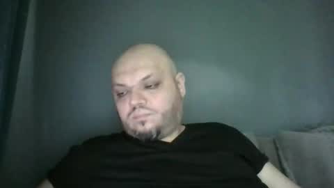 Snapshot of glusgan chatting on 10.20.25 Your boy online show from 10.20.25