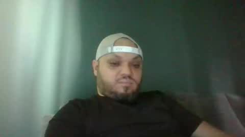 Snapshot of glusgan chatting on 11.17.25 Your boy online show from 11.17.25