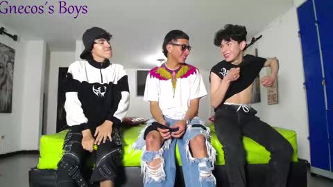 THOMAS AND DAMIAND online show from 02.01.26