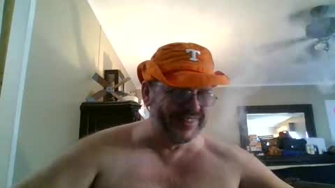 IDKIDCIDGAF online show from 10.04.25