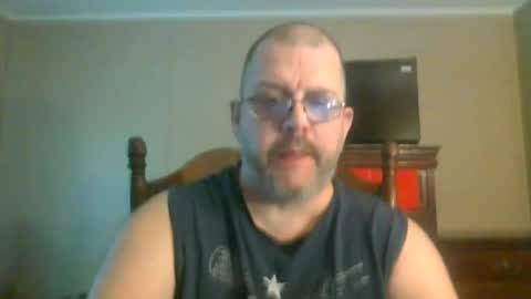 Snapshot of gobey33 chatting on 06.11.26 IDKIDCIDGAF online show from 06.11.26