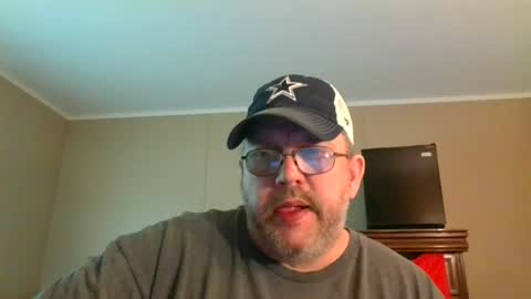 Snapshot of gobey33 chatting on 07.09.26 IDKIDCIDGAF online show from 07.09.26