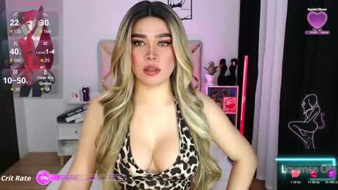 Snapshot of goddess_lykafox chatting on 11.29.25 Lyka Fox online show from 11.29.25