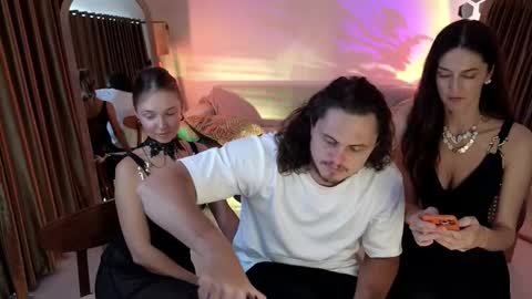   330 UTC2 girls   online show from 10.19.25