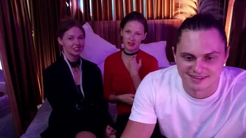   330 UTC2 girls   online show from 01.17.26