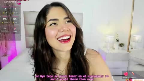 Snapshot of goddess_mia2 chatting on 10.15.25 Mia online show from 10.15.25