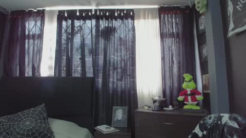 Mortem model independientfollow me on my telegram channel   online show from 12.18.24