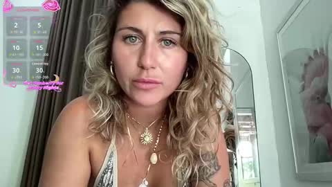 Snapshot of goddessdove chatting on 01.15.26 GoddessDove online show from 01.15.26