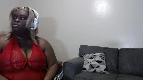 Madame Jackie online show from 12.14.25