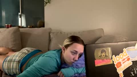 Snapshot of goddessmayvn chatting on 02.11.25 GoddessMayvn online show from 02.11.25