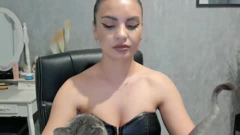 Mistress online show from 03.11.25