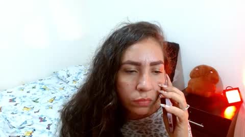  Naih Reyes online show from 01.04.25