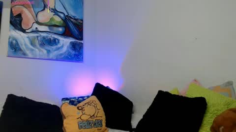  Naih Reyes online show from 04.01.26