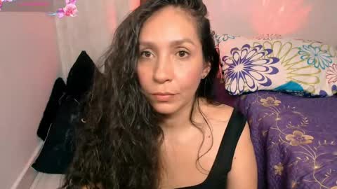 Snapshot of goddessnahi chatting on 06.05.26 Naih Reyes online show from 06.05.26