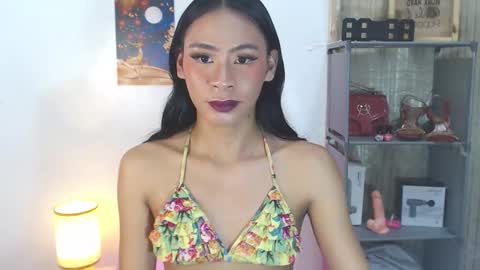 Snapshot of goddessnianxx chatting on 09.26.25 Kyla and Nian online show from 09.26.25