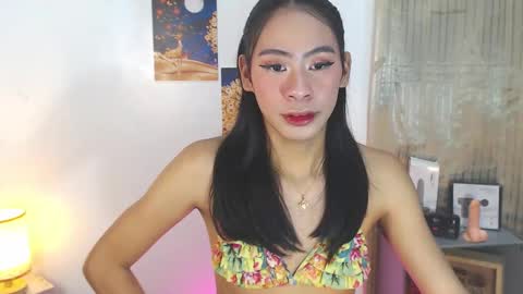 Snapshot of goddessnianxx chatting on 09.27.25 Kyla and Nian online show from 09.27.25