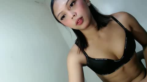 MISS LOVELY online show from 05.01.26