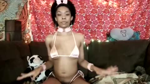 Snapshot of godispleasure chatting on 10.18.25 goddess of pleasure online show from 10.18.25