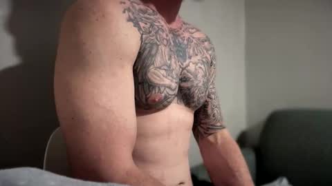 Snapshot of goinwild8900 chatting on 03.04.25 goinwild8900 online show from 03.04.25