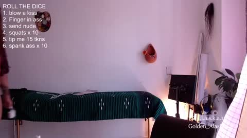 Snapshot of golden_alaska chatting on 01.12.25 Alaska online show from 01.12.25