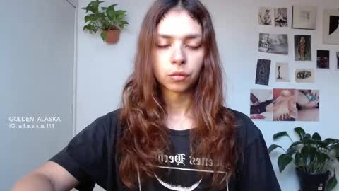 Snapshot of golden_alaska chatting on 09.26.25 Alaska online show from 09.26.25