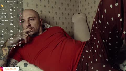 Snapshot of golden_alex chatting on 12.25.24 Alex online show from 12.25.24