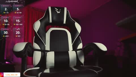 Snapshot of golden_alex chatting on 01.21.25 Alex online show from 01.21.25